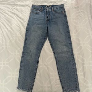 Levis Wedgie Fit Straight Leg Jeans high rise 28